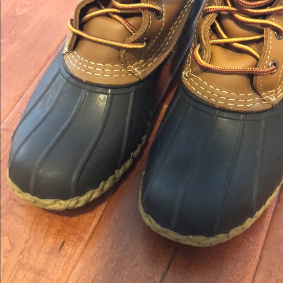 L.L. Bean 8” Thinsulate Duck Boots - Picture 6 of 7